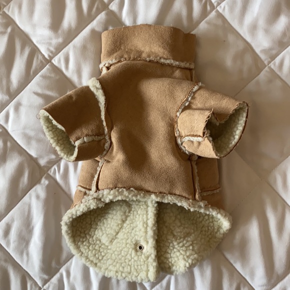 Doggy suede like sweater/jacket - Picture 7 of 8